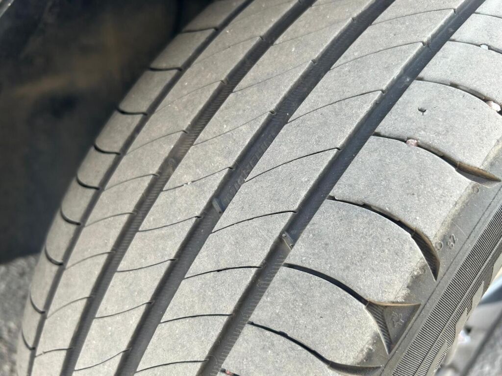 Peugeot e-208 2021 Sininen