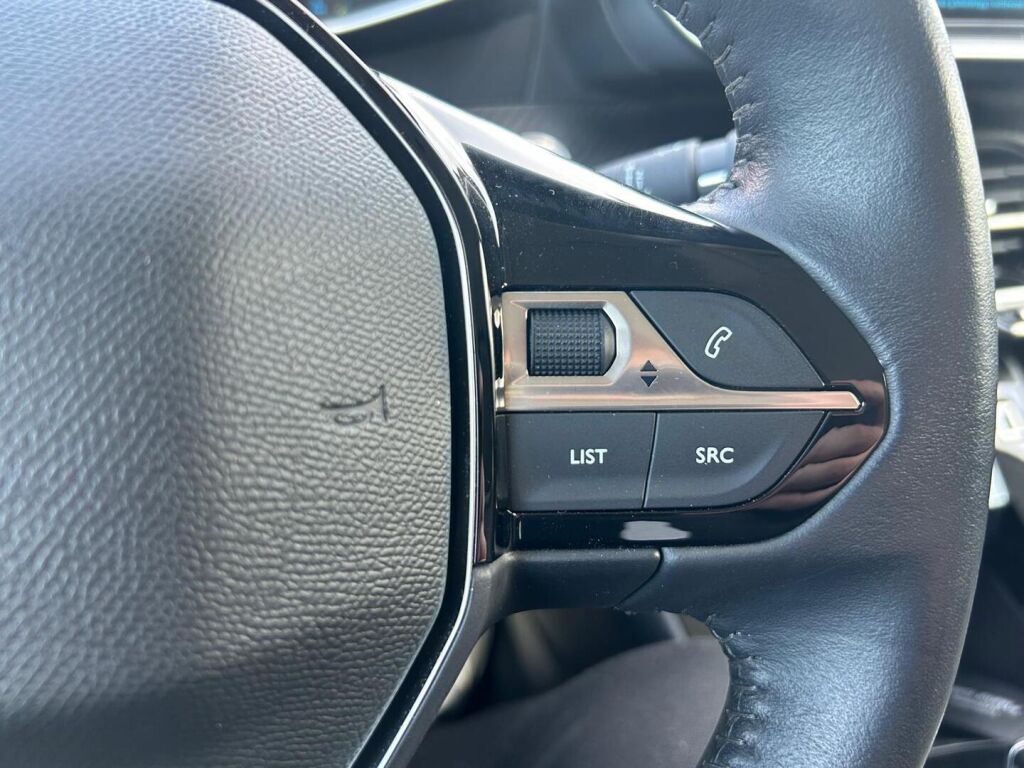 Peugeot e-208 2021 Sininen