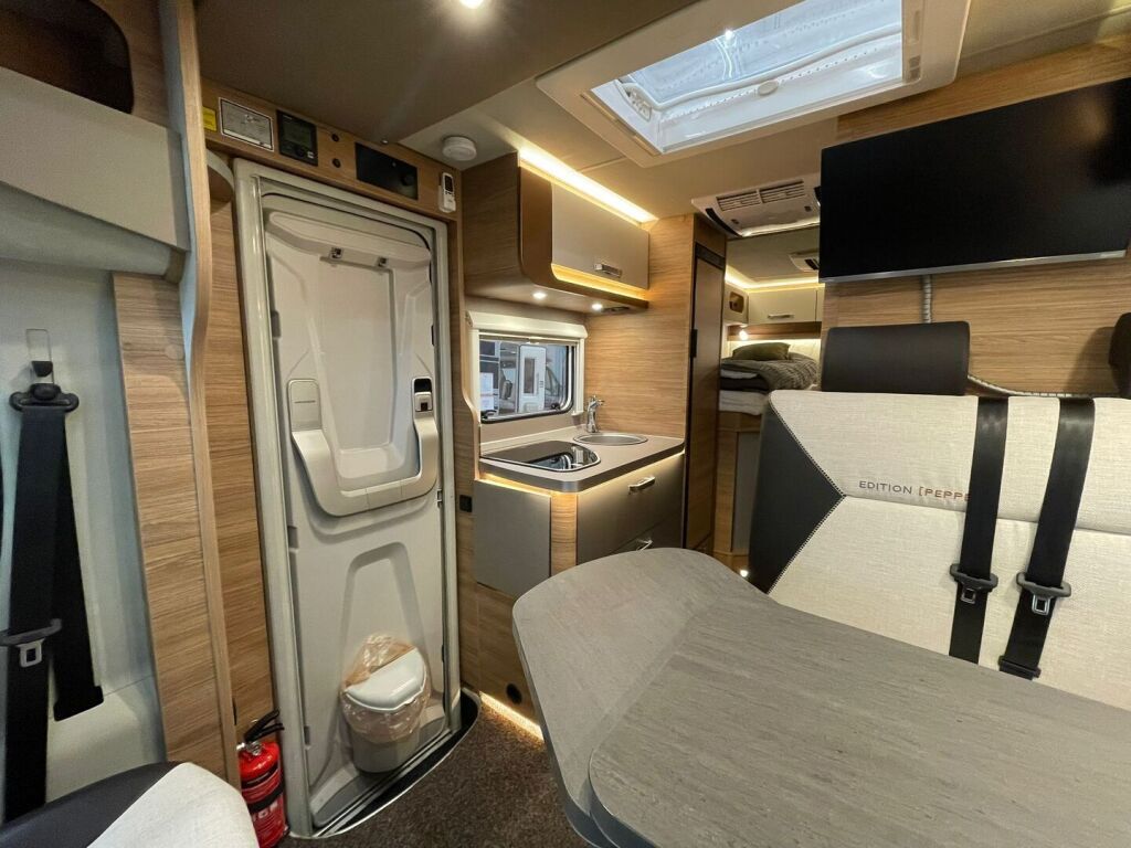 Weinsberg CaraCompact 600 MEG Edition Pepper 2021 Valkoinen