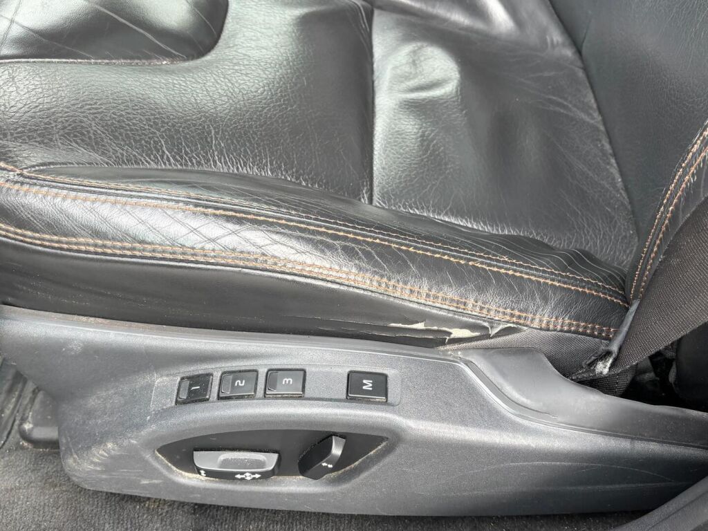 Volvo XC60 2009 Musta