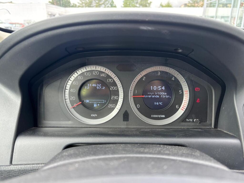 Volvo XC60 2009 Musta