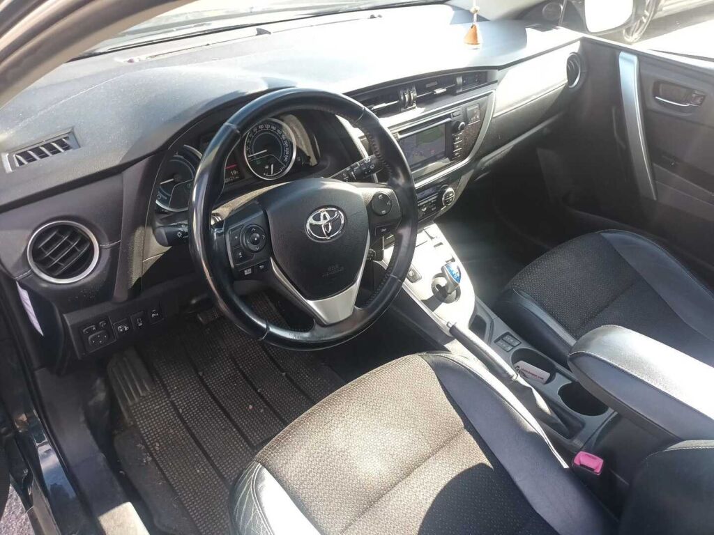 Toyota Auris 2014 Vihreä