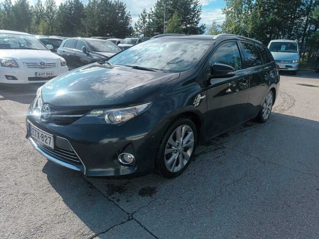 Toyota Auris 2014 Vihreä