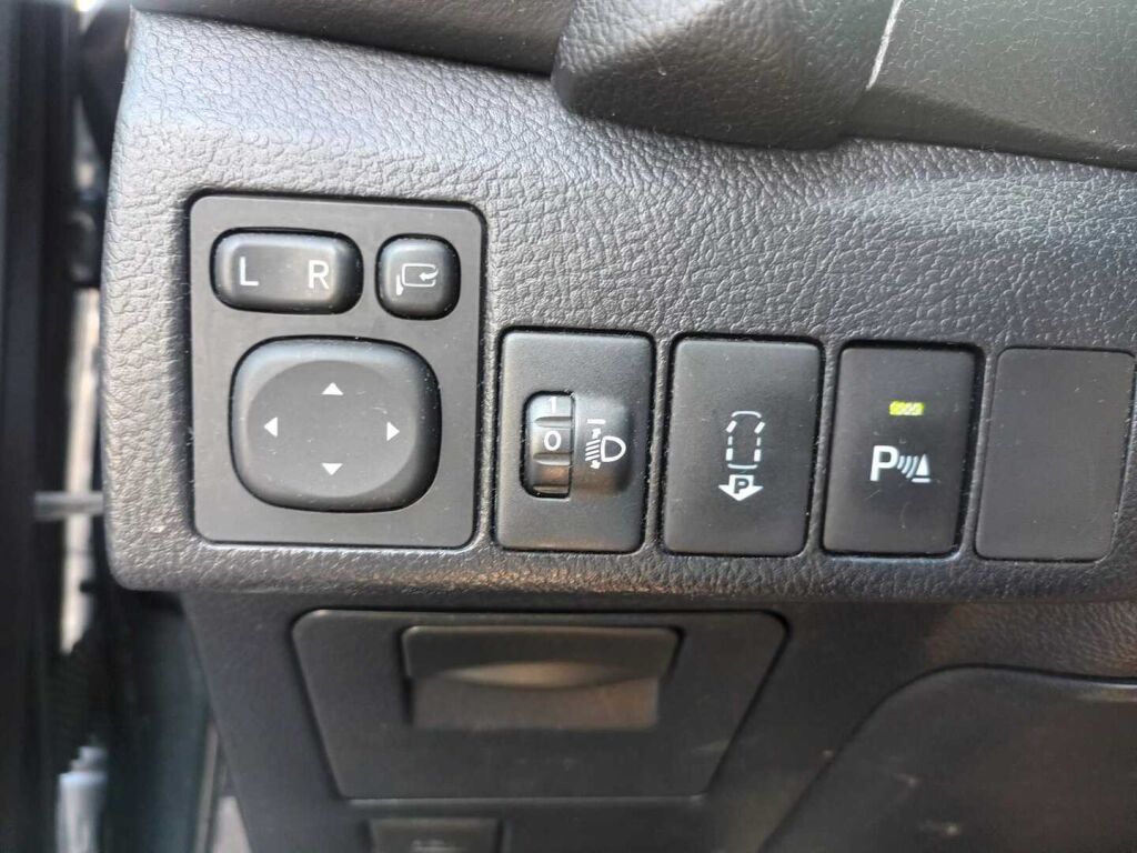 Toyota Auris 2014 Vihreä