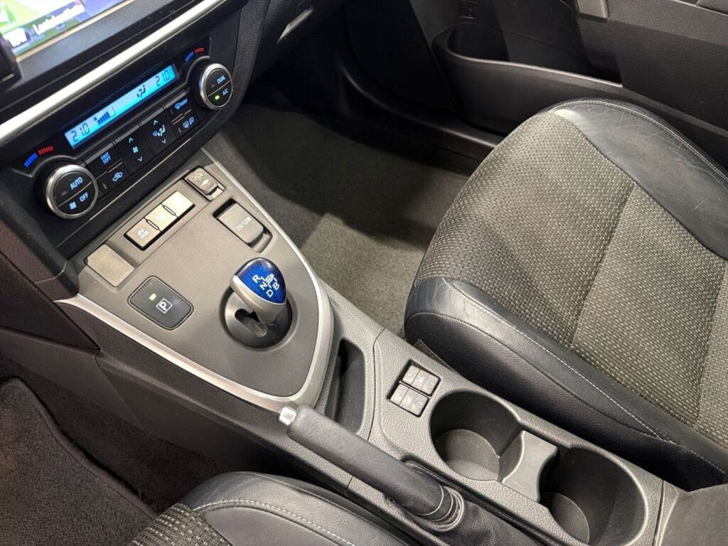 Toyota Auris 2014 Vihreä