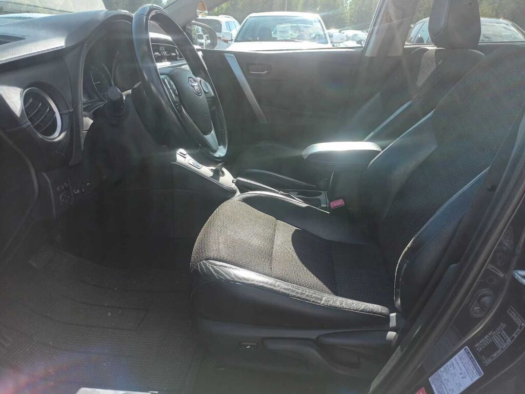 Toyota Auris 2014 Vihreä