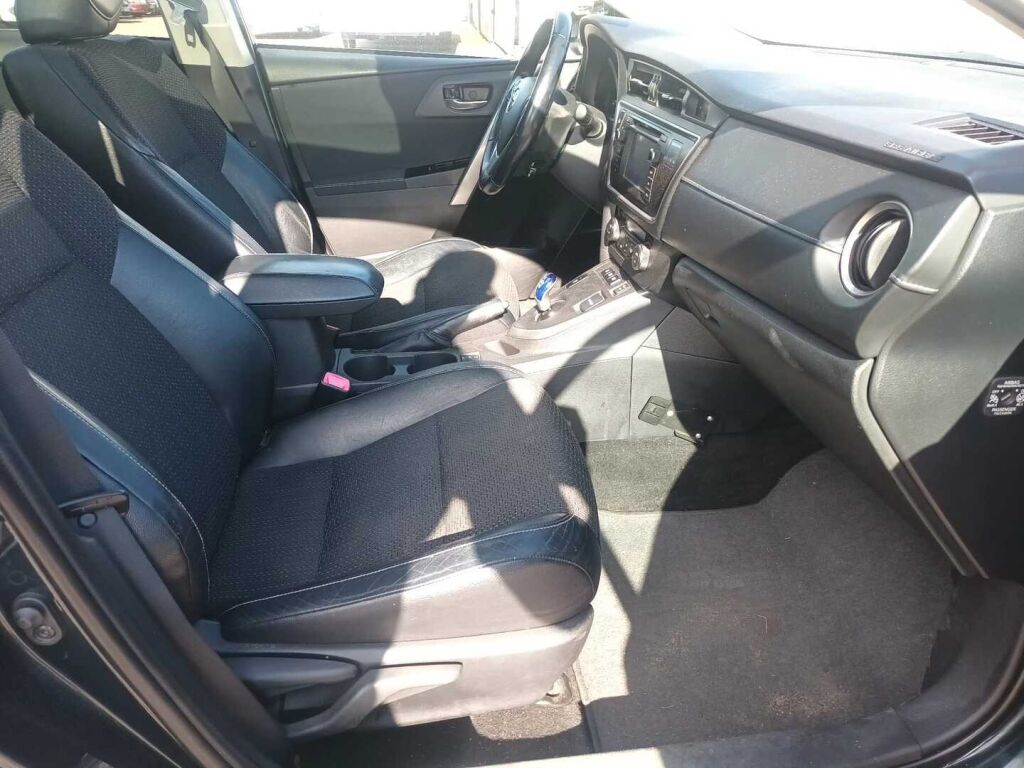 Toyota Auris 2014 Vihreä