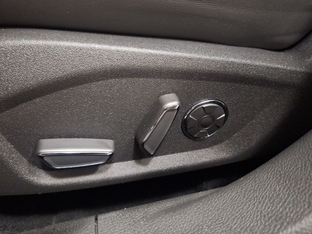 Ford Mondeo 2019 Musta