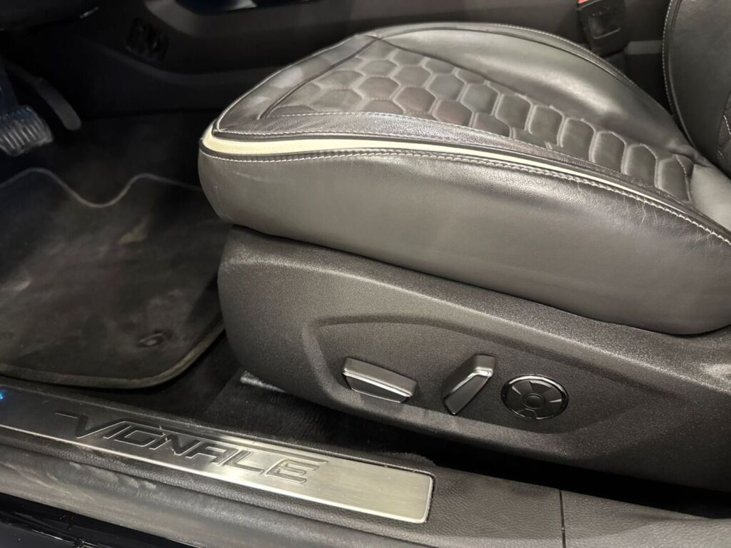 Ford Mondeo 2019 Musta