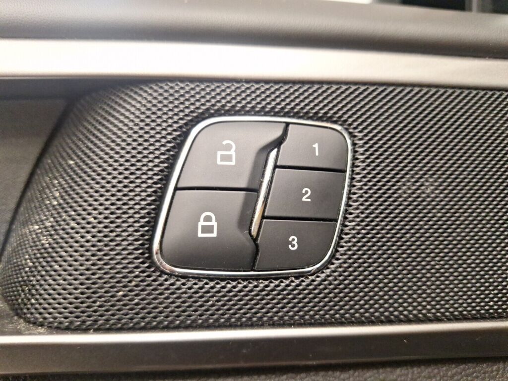 Ford Mondeo 2019 Musta