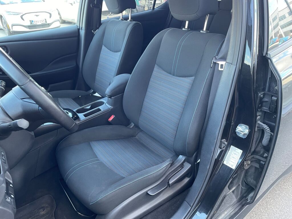 Nissan Leaf 2022 Musta