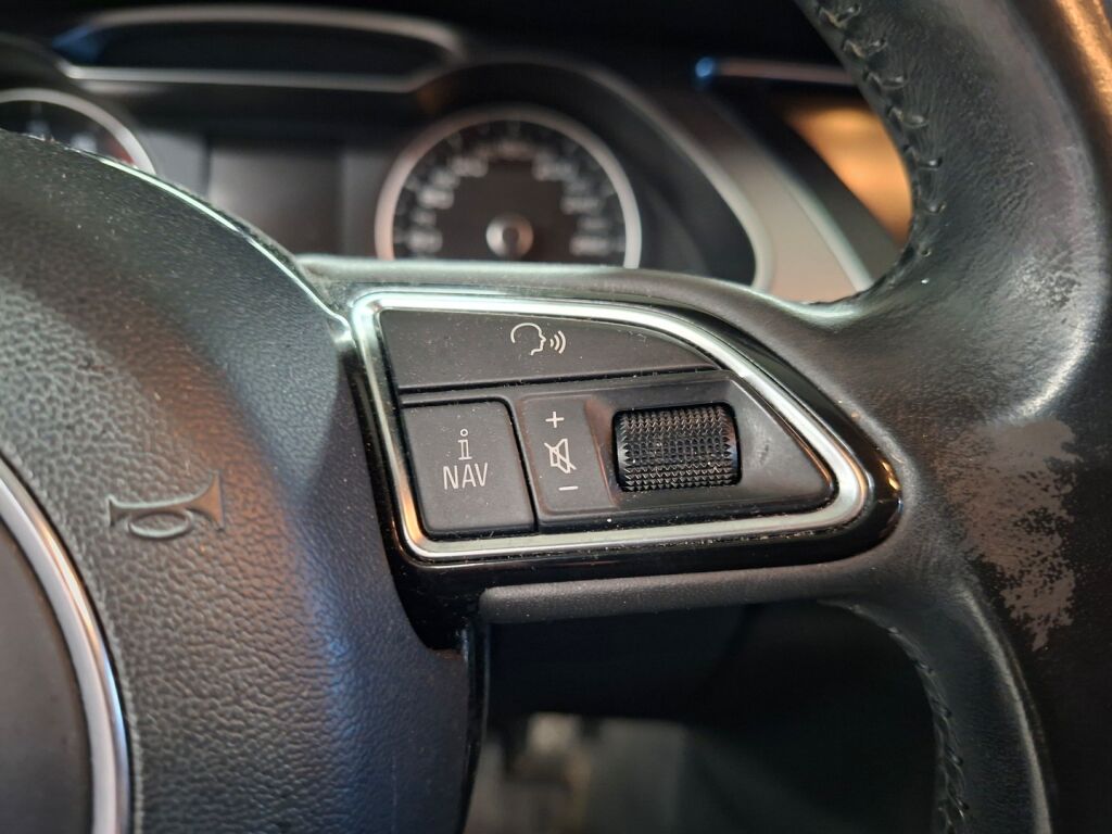 Audi A4 2013 Sininen