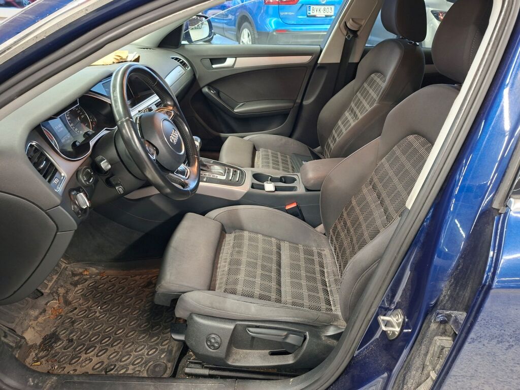 Audi A4 2013 Sininen