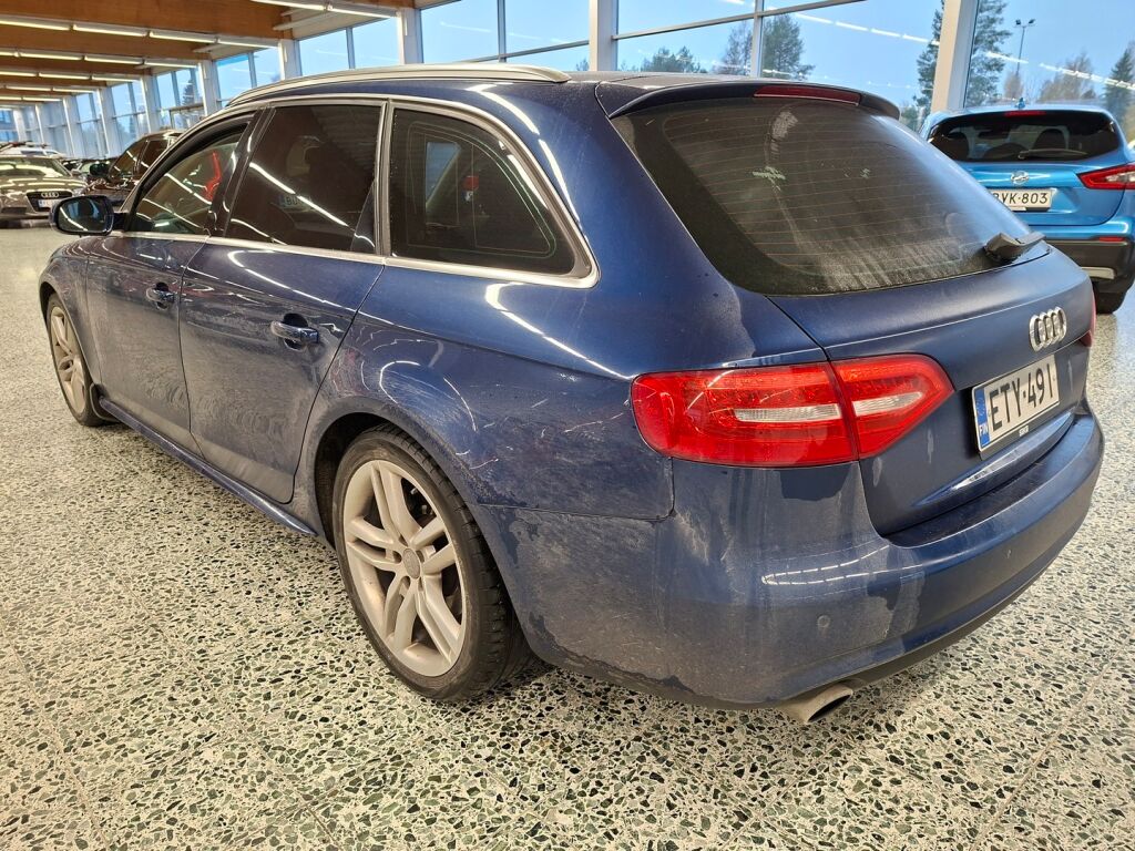 Audi A4 2013 Sininen