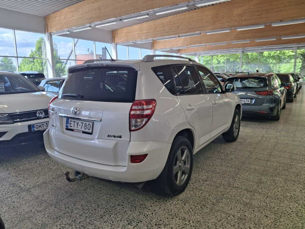 Toyota RAV4 2012 Valkoinen