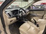 Mitsubishi Outlander 2012 Musta