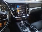 Volvo V60 2019 Musta