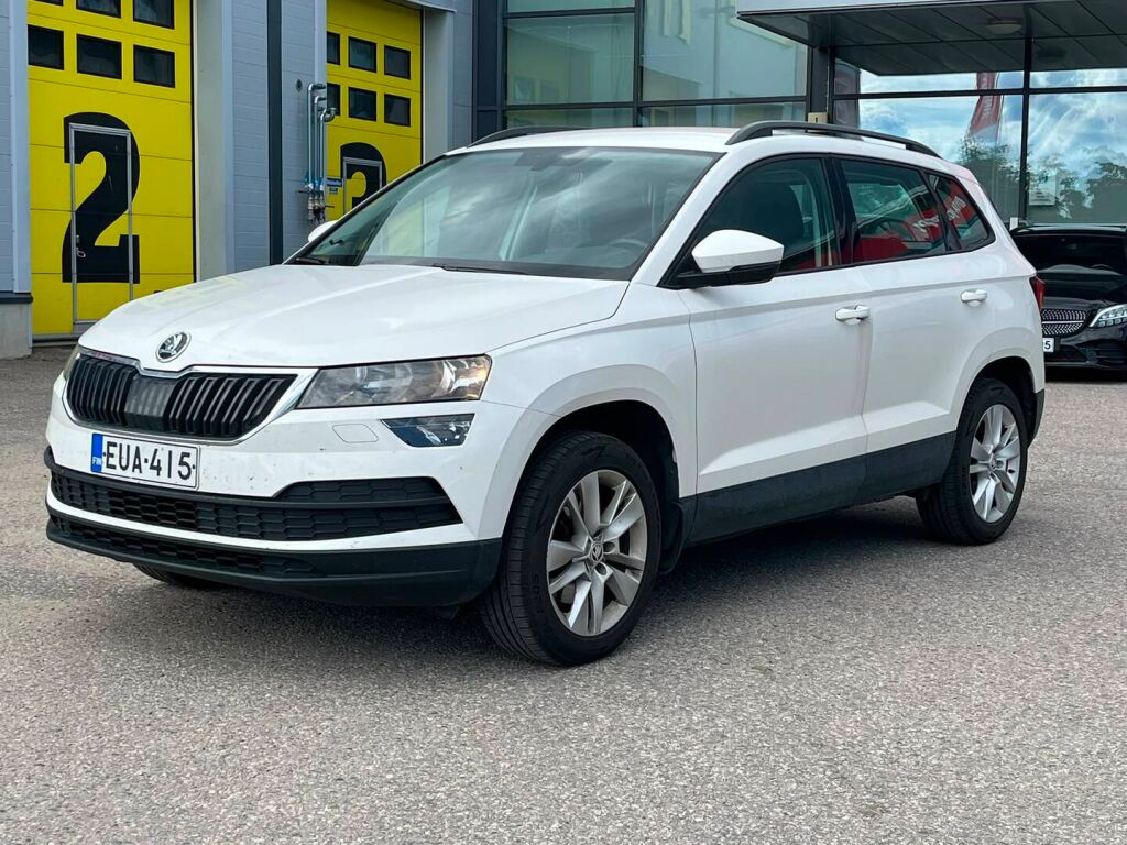 Skoda Karoq 2018 Valkoinen