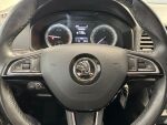 Skoda Karoq 2018 Valkoinen