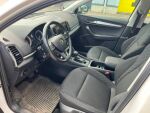 Skoda Karoq 2018 Valkoinen