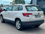 Skoda Karoq 2018 Valkoinen
