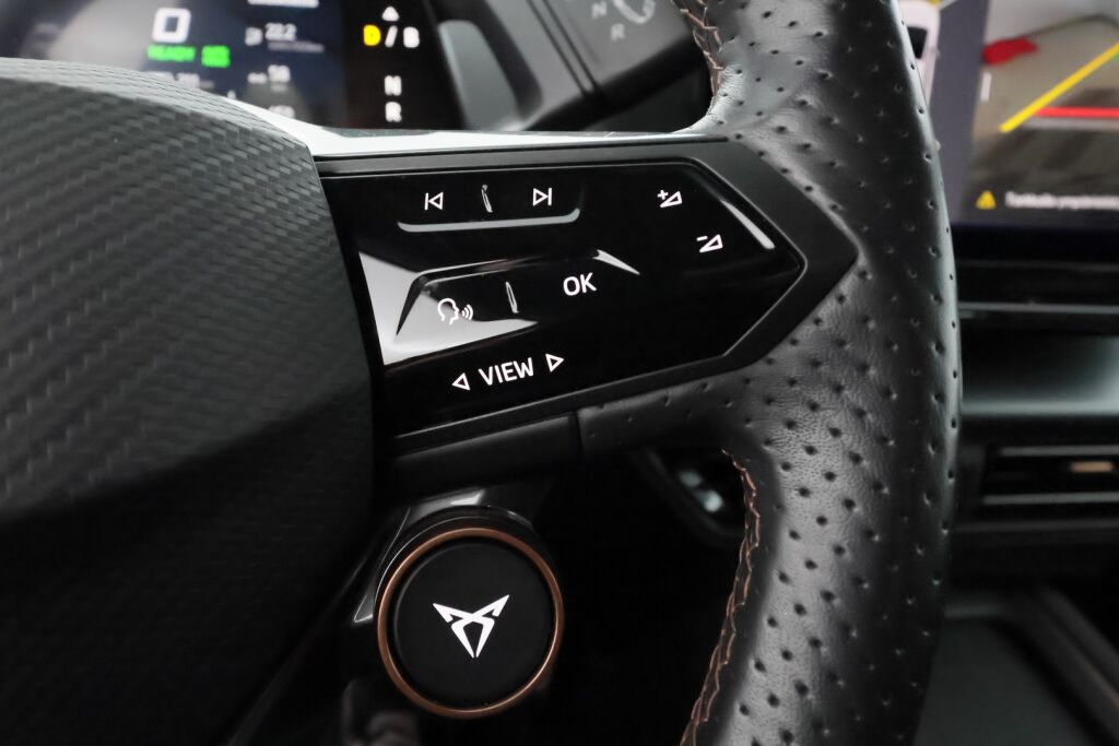 Cupra Born 2022 Sininen