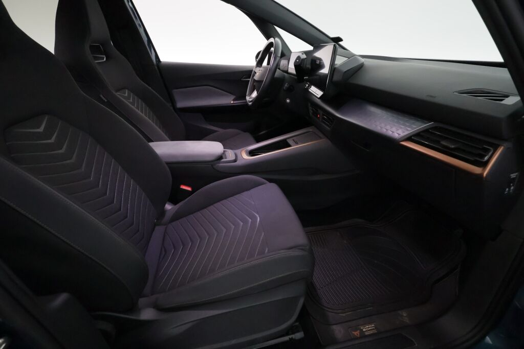 Cupra Born 2022 Sininen