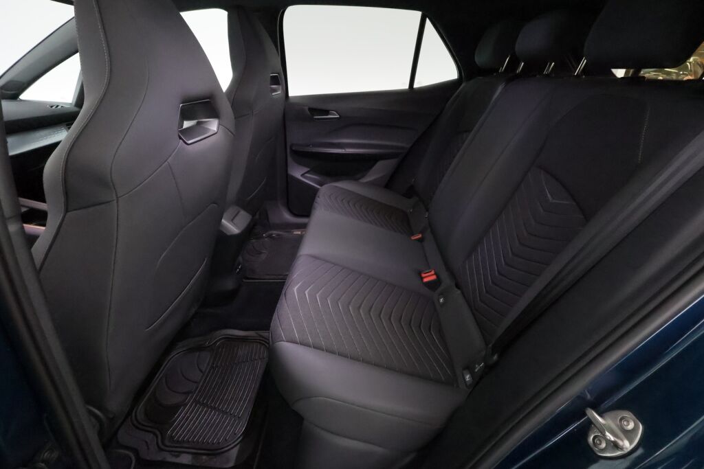 Cupra Born 2022 Sininen