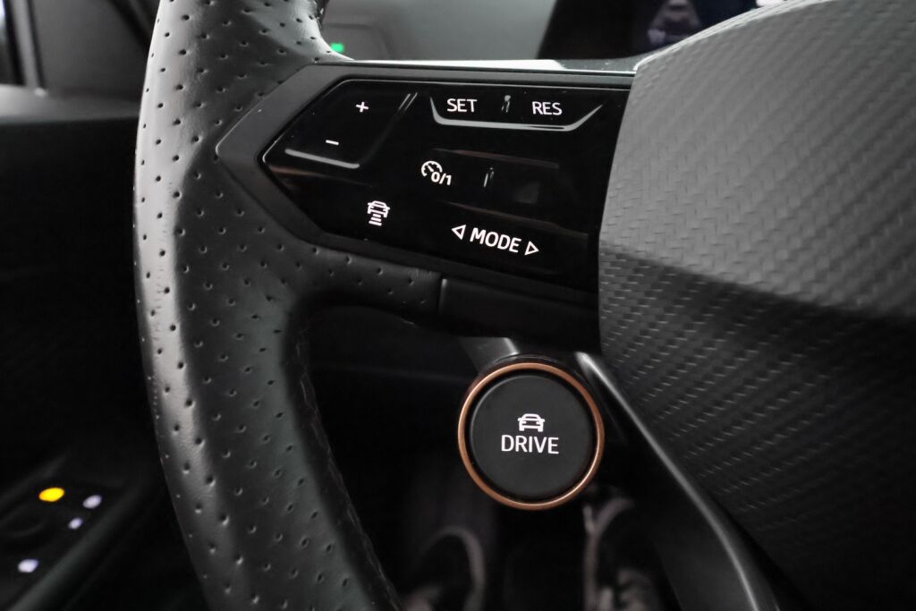 Cupra Born 2022 Sininen