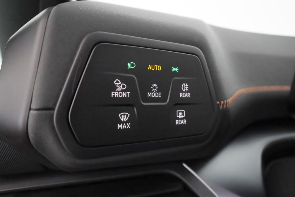 Cupra Born 2022 Sininen