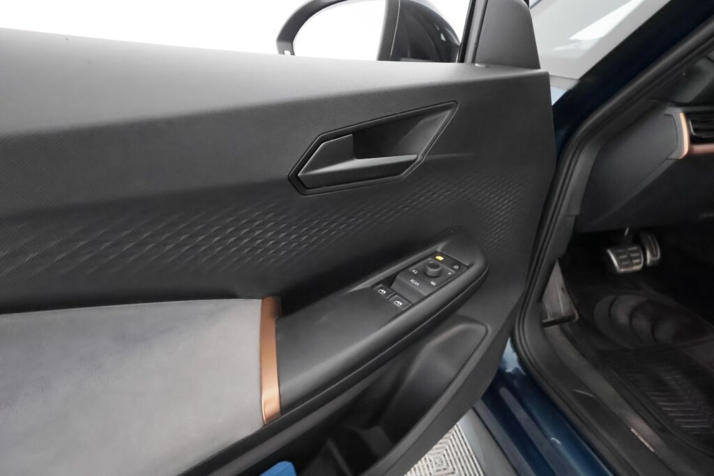 Cupra Born 2022 Sininen