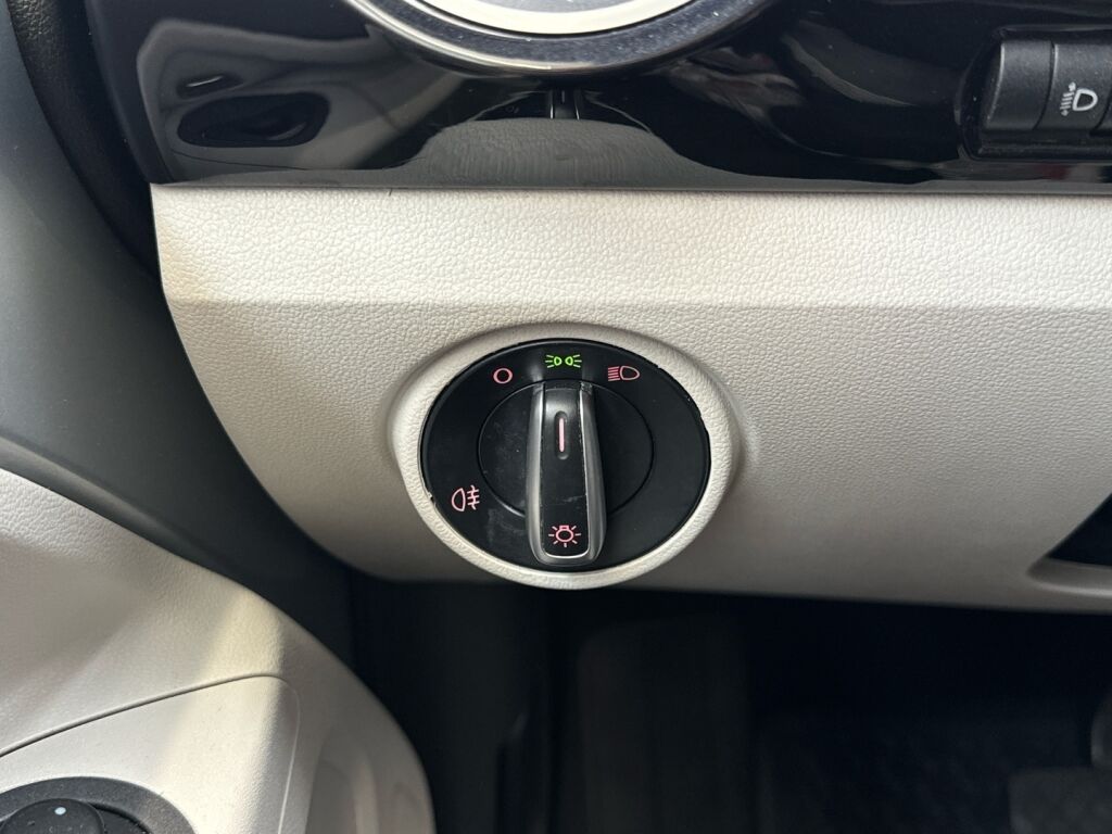 Volkswagen up! 2016 Hopea