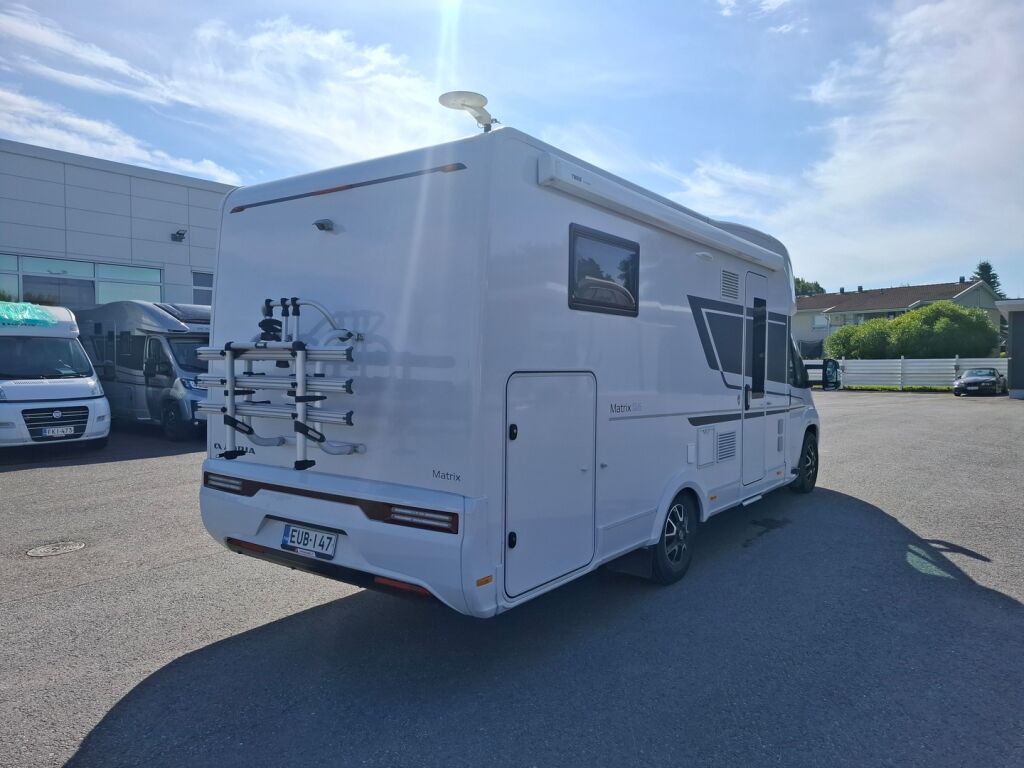 Adria MATRIX AXESS 670 SC 2022 Valkoinen