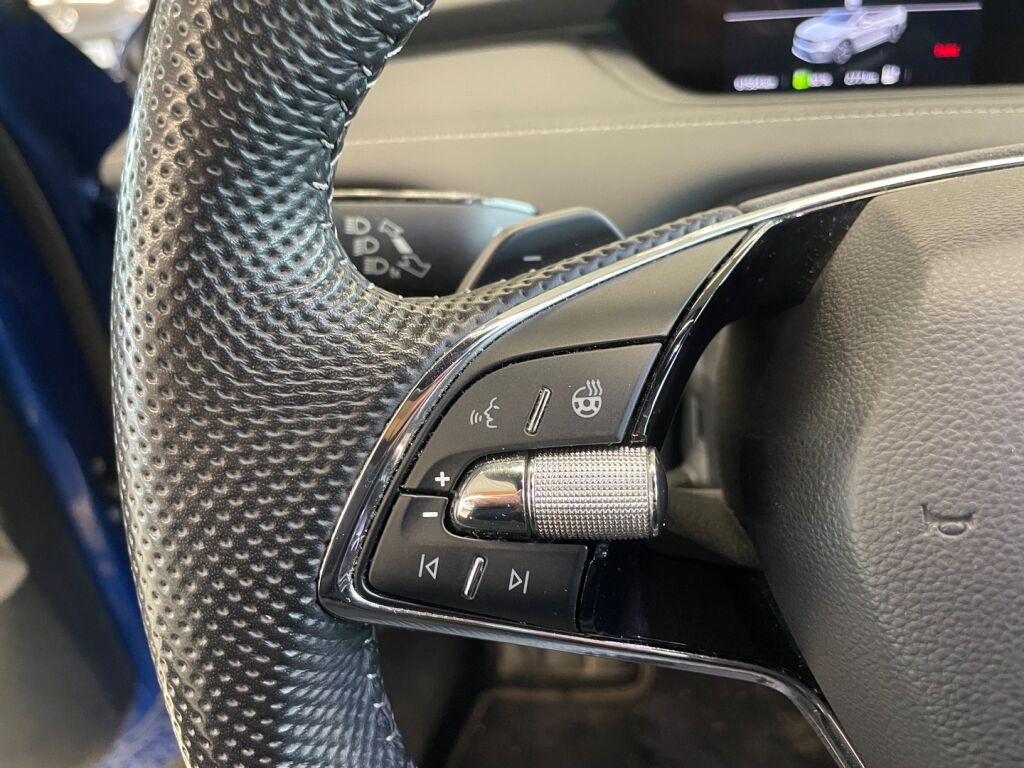 Skoda Enyaq 2023 met.sininen