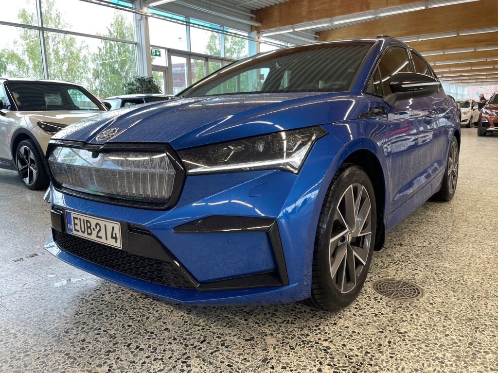 Skoda Enyaq 2023 met.sininen