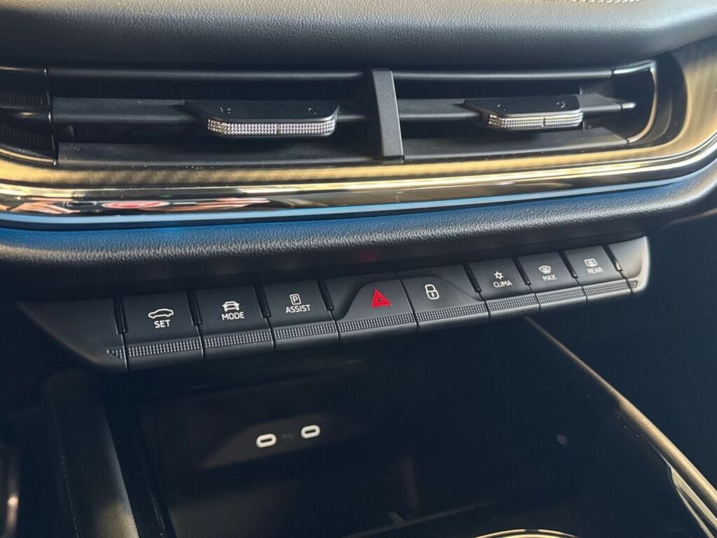 Skoda Enyaq 2023 met.sininen
