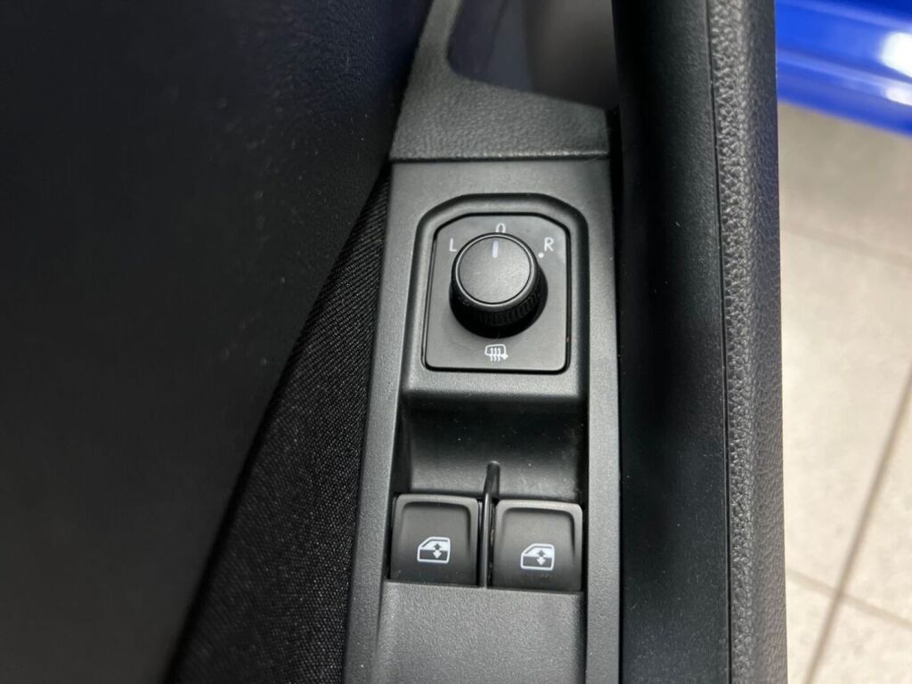 Skoda Kamiq 2022 Sininen