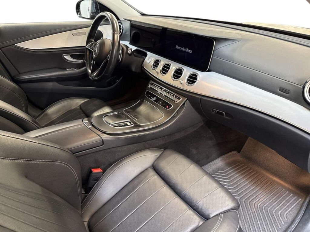 Mercedes-Benz E 2023 Musta