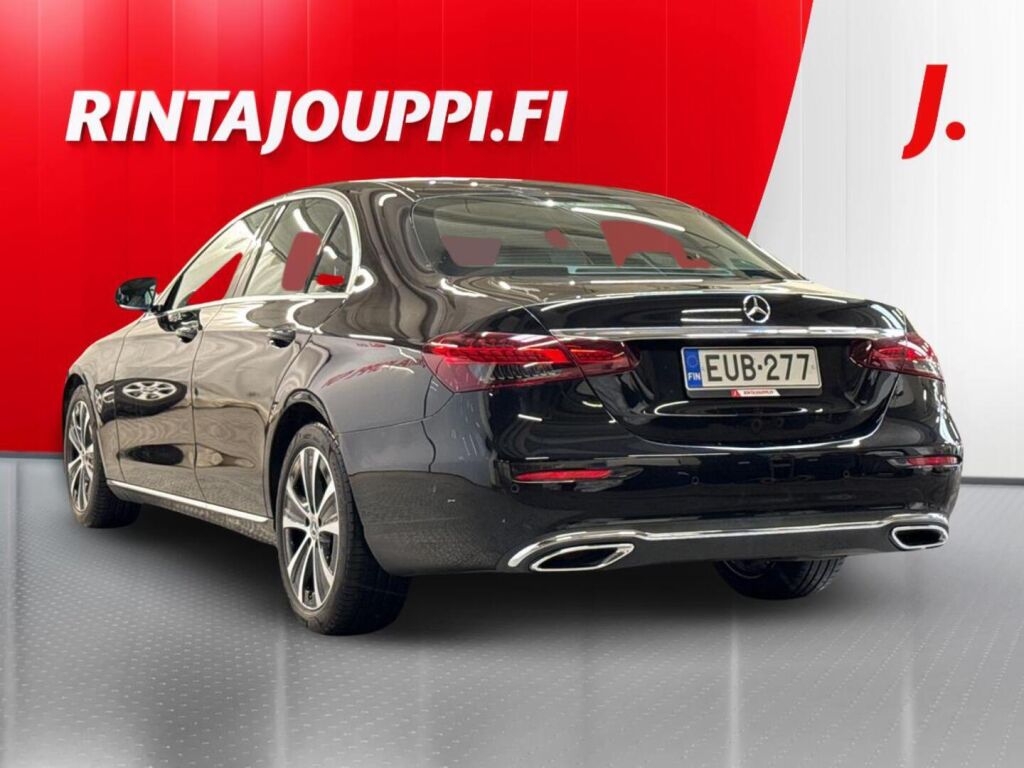 Mercedes-Benz E 2023 Musta