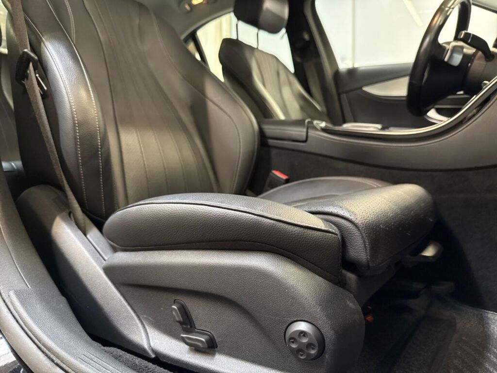 Mercedes-Benz E 2023 Musta