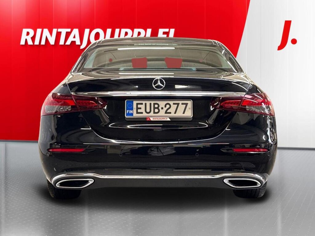 Mercedes-Benz E 2023 Musta