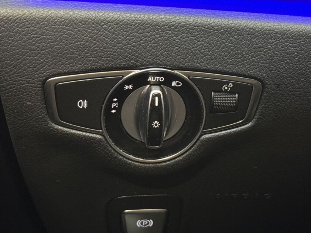 Mercedes-Benz E 2023 Musta
