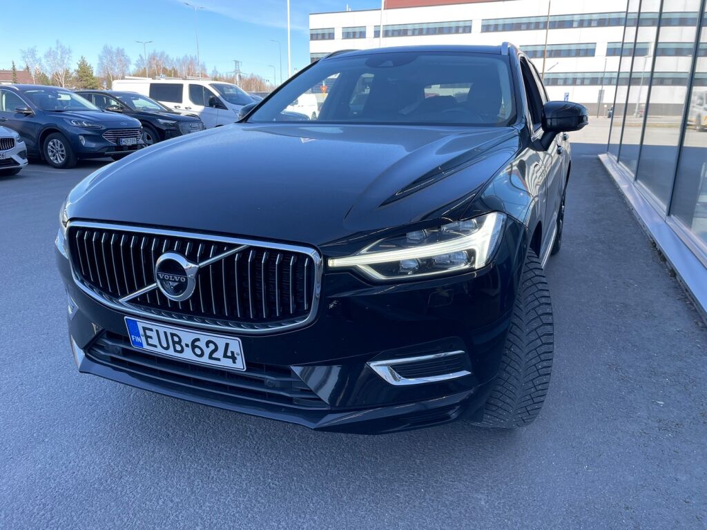 Volvo XC60 2018 Musta