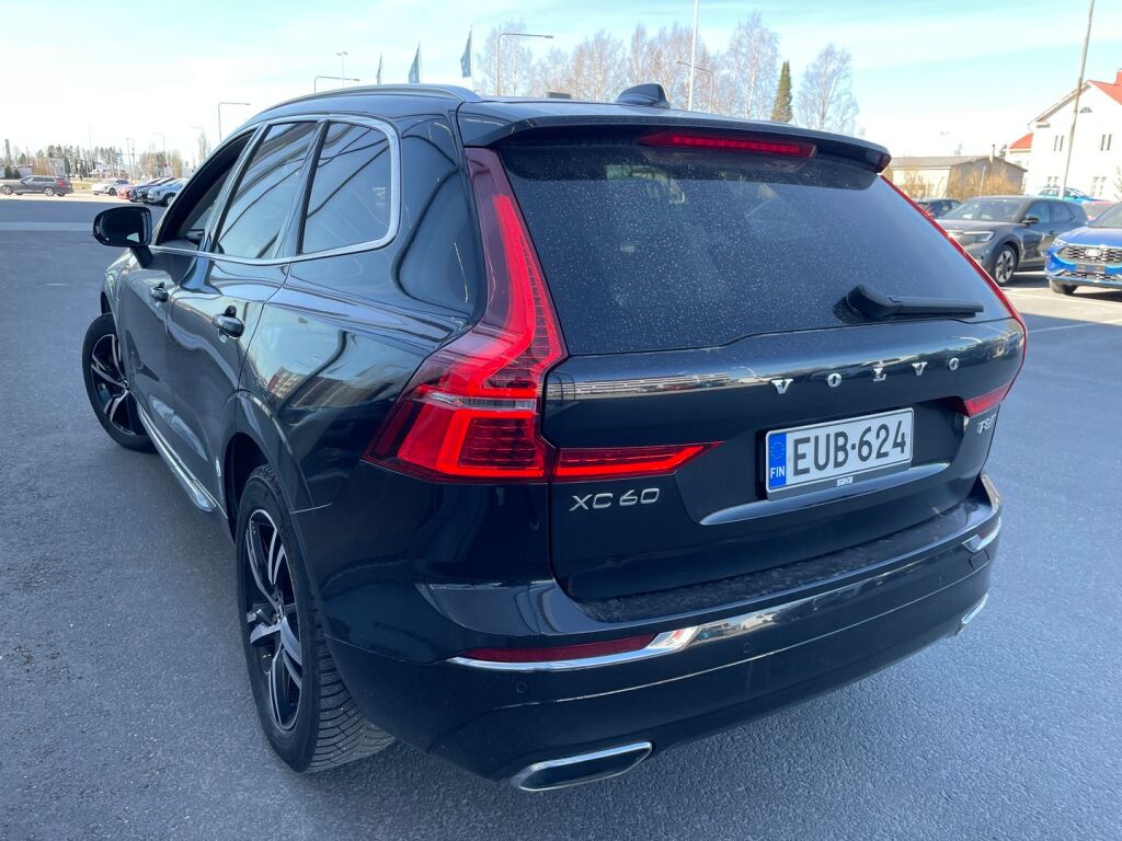 Volvo XC60 2018 Musta
