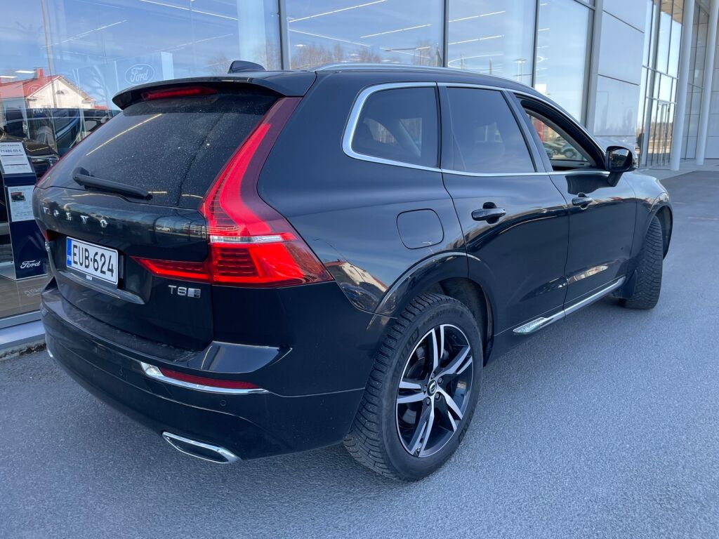 Volvo XC60 2018 Musta