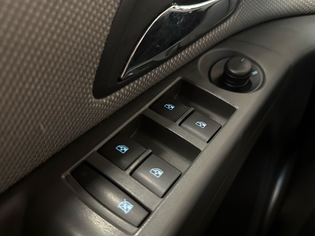 Chevrolet Cruze 2010 Harmaa