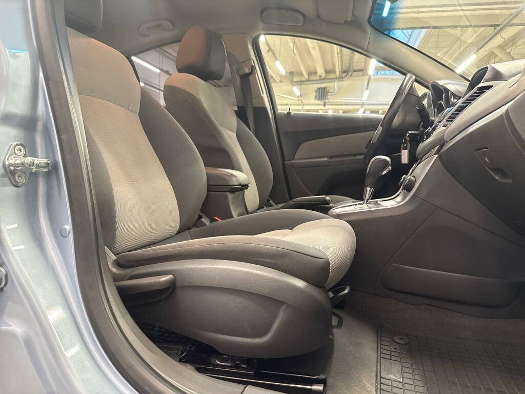 Chevrolet Cruze 2010 Harmaa