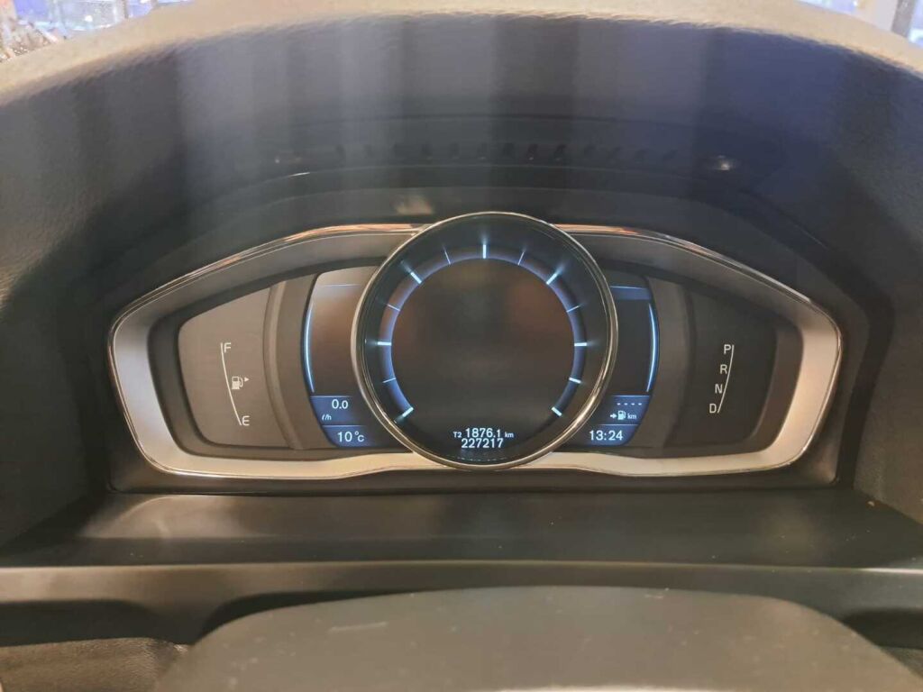 Volvo V60 2013 Harmaa