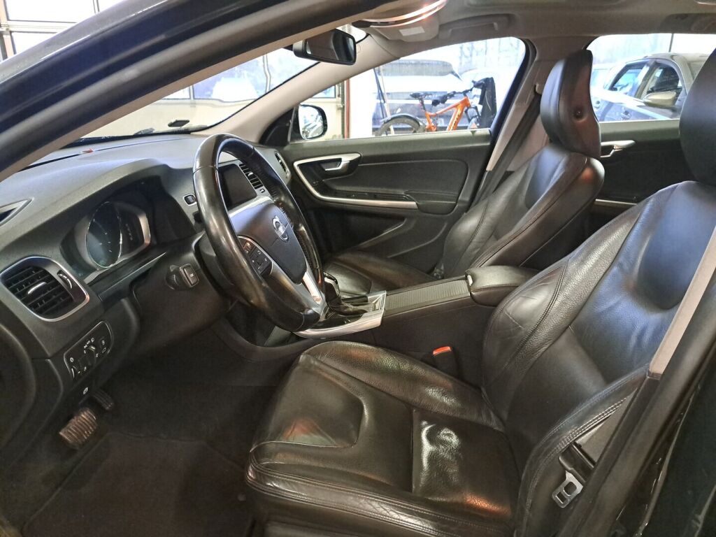 Volvo V60 2013 Harmaa