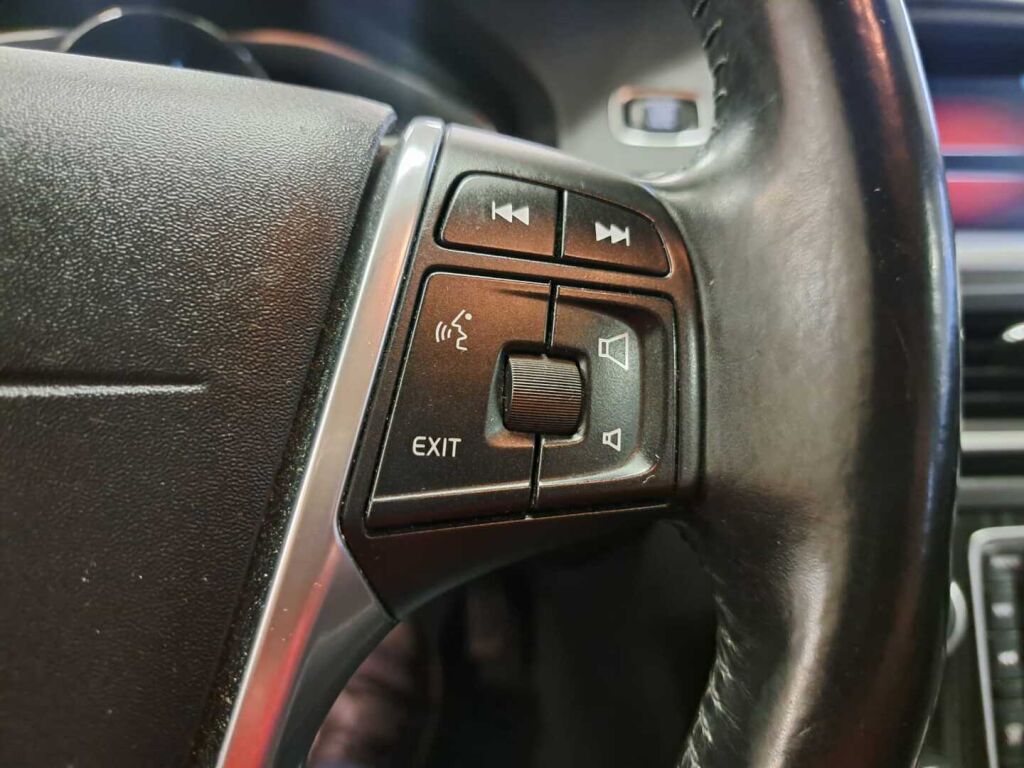 Volvo V60 2013 Harmaa